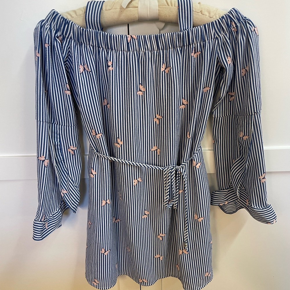 Super cute dress by Xtraordinary from Dillards size 7, great for Easter!